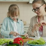Kapsułowa garderoba dla dziecka – moda w duchu less waste