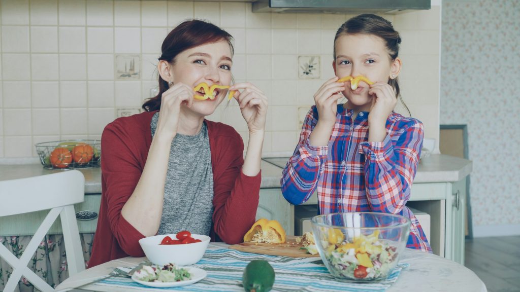 Dzięki prostym, atrakcyjnym i smacznym sposobom podania, superfoods stają się codziennym elementem jadłospisu, który przynosi korzyści całej rodzinie.